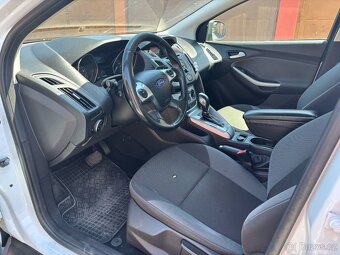 Prodám Ford Focus combi 1.6.92kw Rok výroby 2015 Najeto 14 - 7