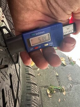 Zimní sada pneu 225/65 R17 106H - Dunlop - 7