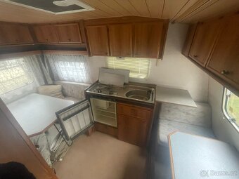 Caravelair max 900kg, STK, 100km/h, stan, 1majitel - 7