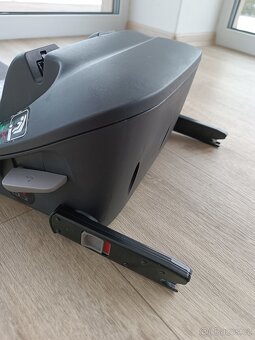 Vajíčko Cybex ATON B2 I-SIZE Volcano Black + Cybex BaseOne - 7