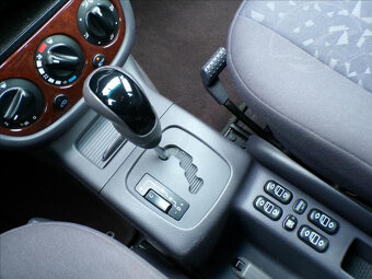 Mercedes-Benz I 1,6 ELEGANCE,AUTOMAT - 7