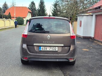 Renault Grand Scenik - 7