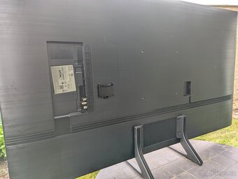 Díly z TV Samsung QE55Q40DAT na ND, prasklý displej - 7