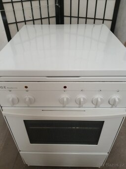 pěkný jako nový sporák 4 plotýnky - DOVEZU - 7