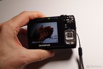 Olympus FE-310 černý - 7