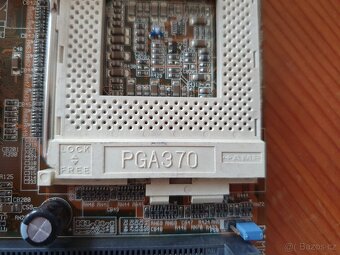 Deska FIC FA13 rok 1999 (socket 370) + GPU + 32MB SDRAM. - 7