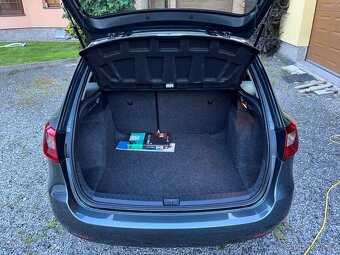 SEAT IBIZA ST combi 1,0 i rok 2016 - 7