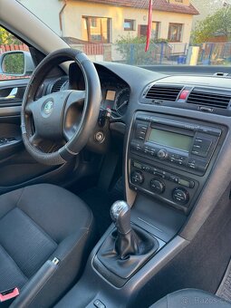 Škoda Octavia 2 1.9TDI 77kW /Climatronic/Výhřev/STK 9/2026 - 7