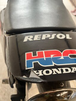 HONDA CBR 600rr REPSOL - 7