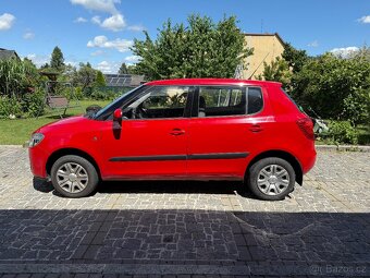 ŠKODA FABIA II 2008 1.4i 16v AMBIENTE - 7