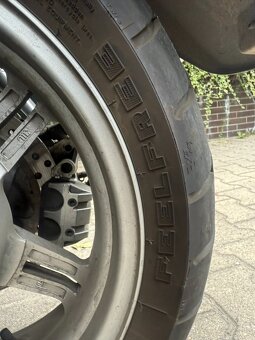 SUZUKI BURGMANN 650 - 7