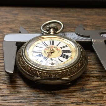 Běžící kůň ...staré kapesní hodinky / funkční / vteřinovka / - 7