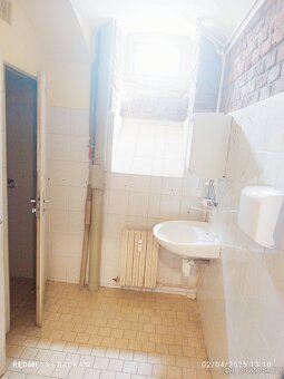 Pronájem komerčních prostor ve Sladkovského ulici,Plzeň, Slo - 7