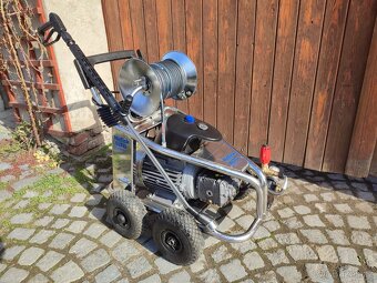 Nilfisk 8-125 TST v Top stavu - 7