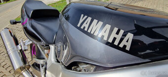 YAMAHA YZF 750r - 7