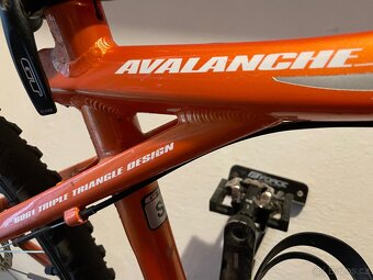 Horské kolo GT Avalanche 1.0, vel. S - 7