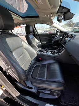 Jaguar XE 2.0 AWD - 7