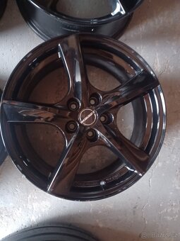 5x115 R17 et 42 7j Borbet cerne leskle - 7