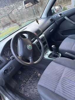 Škoda Octavia M1 r.2001 2.0 85Kw - 7