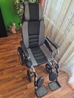 Invalidní elektrický vozík - 7