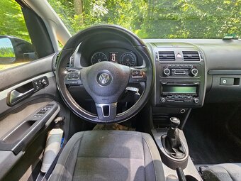Volkswagen Touran 1,4tsi Highline model 2012 - 7