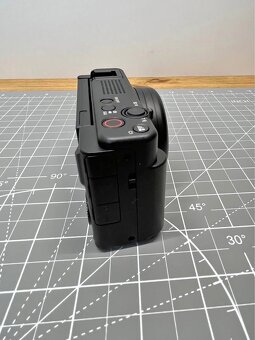Sony ZV-1 II - 7