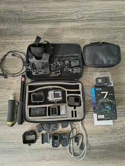 GoPro Hero 7 Black + příslušenství - 7