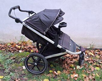 Kočárek Thule + korbička + stoleček - 7