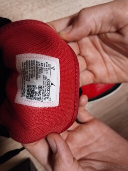 AIR JORDAN 1 MID 42,5 eu - 7