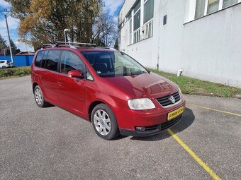 Volkswagen Touran 2.0TDI DSG - 7
