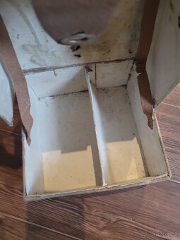 Stará vojenská lékárnička - 7