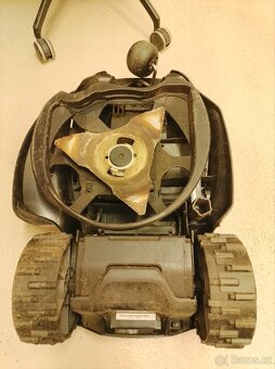 Roboticka sekacka RoboMow XR2 2000 na ND - 7