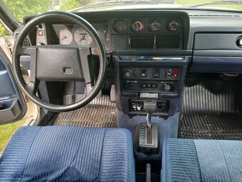 Volvo 244 Turbo - 7