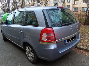 Opel Zafira 1.9 CDTi, 7 míst - 7