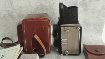 Starý fotoaparat Flexaret s příslušenstvím - 7