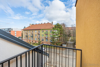Pronájem bytu 2+kk/B, 43 m2 + 2,2m2, Praha 8-Kobylisy - 7
