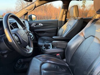 Chrysler Pacifica 2019 verze S. Panorama, 360kam. tažné - 7