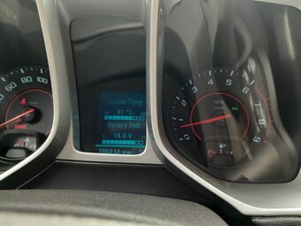 Prodam Chevrolet Camaro SS 6.2 2015 manuál - 7