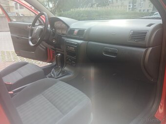 Škoda Octavia 1.6 i rok 2008 - 7