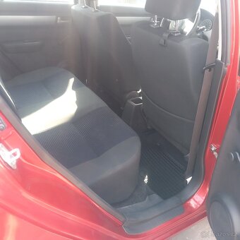 Suzuki Swift 1.3 benzin 68kw rok 2009 58000km - 7