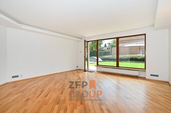 Komfortní rodinné bydlení v klidu a soukromí – kompletně zre - 7