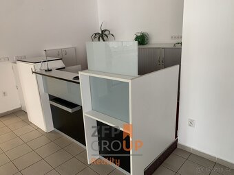 Pronájem obchodního prostoru 121 m2, ulice nám. E. Beneše, M - 7