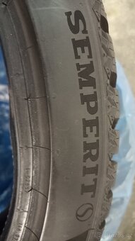 215/40 R18 ZIMNÍ, ujeto pár km (1 sezóna) - cena za 4 kusy - 7