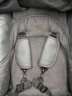 Kočárek Roan Emma - 7