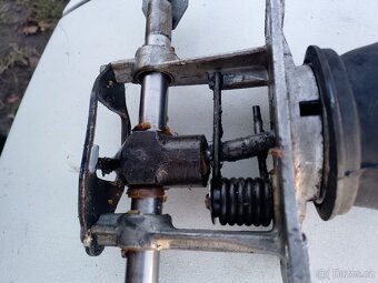 Škoda 125L 130L Rapid kulisa řazení 5Q - 7