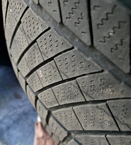 PNEU 255/45/19,ZIMNI,2KS,VZOREK 3MM,NA DOJETI - 7