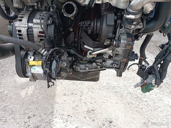 CITROEN C6 2,7HDI UHZ MOTOR s PŘEVODOVKOU 20GG07 - 7