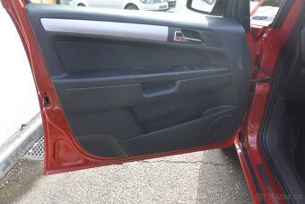 PRODÁM Opel Zafira 1.7TDCi XENONNAVIWEBASTO, 7 MÍST - 7