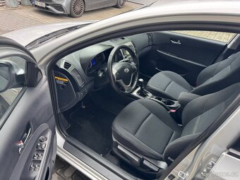 Hyundai i30 kombi 1,6i 93 kW, serviska, 2 x kola - 7