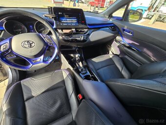 Toyota C-HR 1,8 hybrid 40 000 km - 7